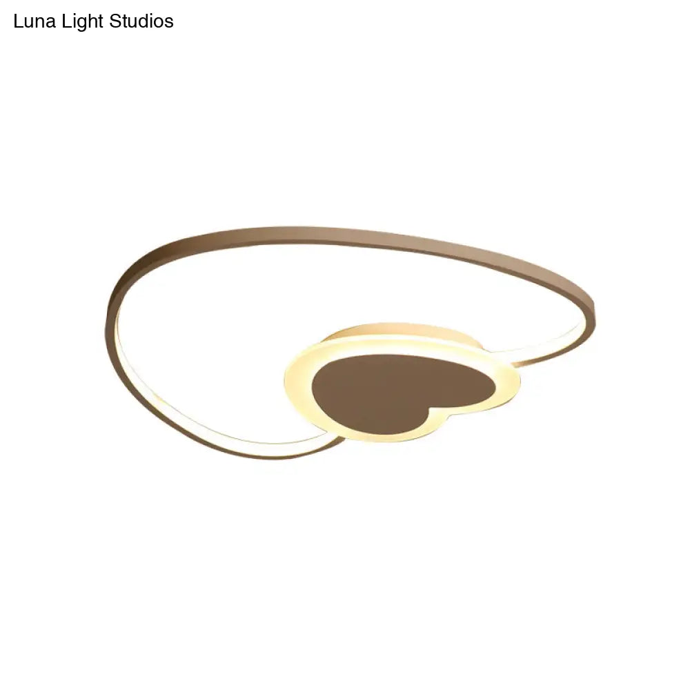 DecorBites™ DecorBites™ Stylish White Heart-Shaped Ceiling Lamp for Modern Dining Rooms
