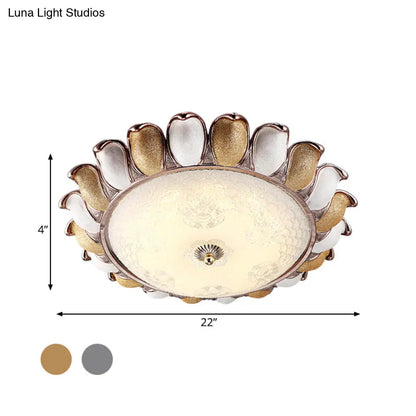 DecorBites™ DecorBites™ Sunflower Glass Ceiling Lamp: Textured, LED Flush Mount, 14"/18"/22" Width, Silver/Gold, Ideal for Countryside Bedroom
