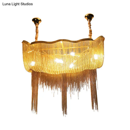 Lámpara de araña Tassel Empire: Estilo nórdico moderno, lámpara colgante de metal de 12 luces en dorado/plateado.