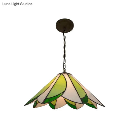 Tiffany-Style Green Stained Glass Pendant Light with Bloom Design