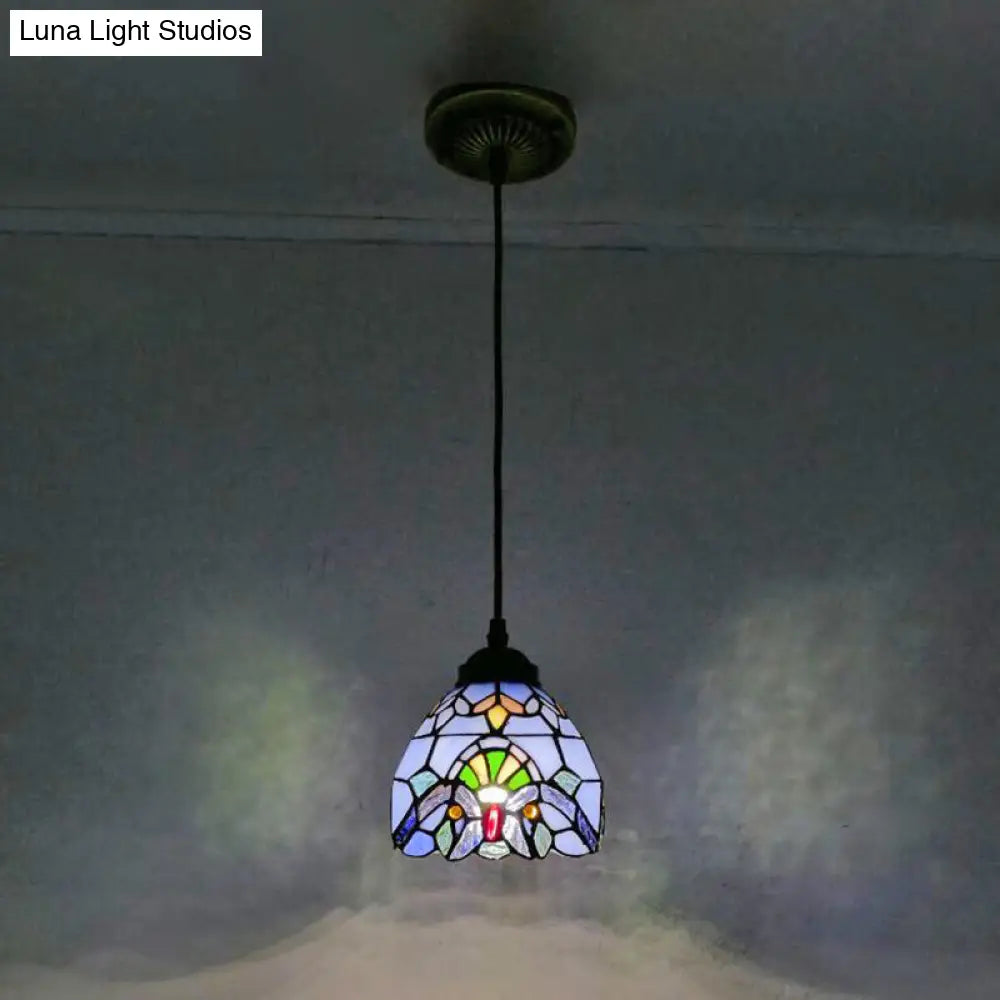 Tiffany-Style Stained Glass Pendant Light: Elegant 1-Light Hanging Lamp for Dining Room