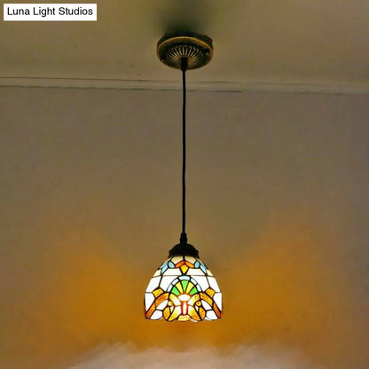 Tiffany-Style Stained Glass Pendant Light: Elegant 1-Light Hanging Lamp for Dining Room