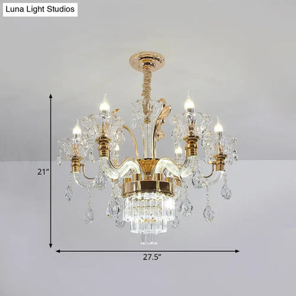 Lámpara de techo colgante para comedor, estilo candelabro tradicional de 6 luces en dorado con detalles de cristal transparente.