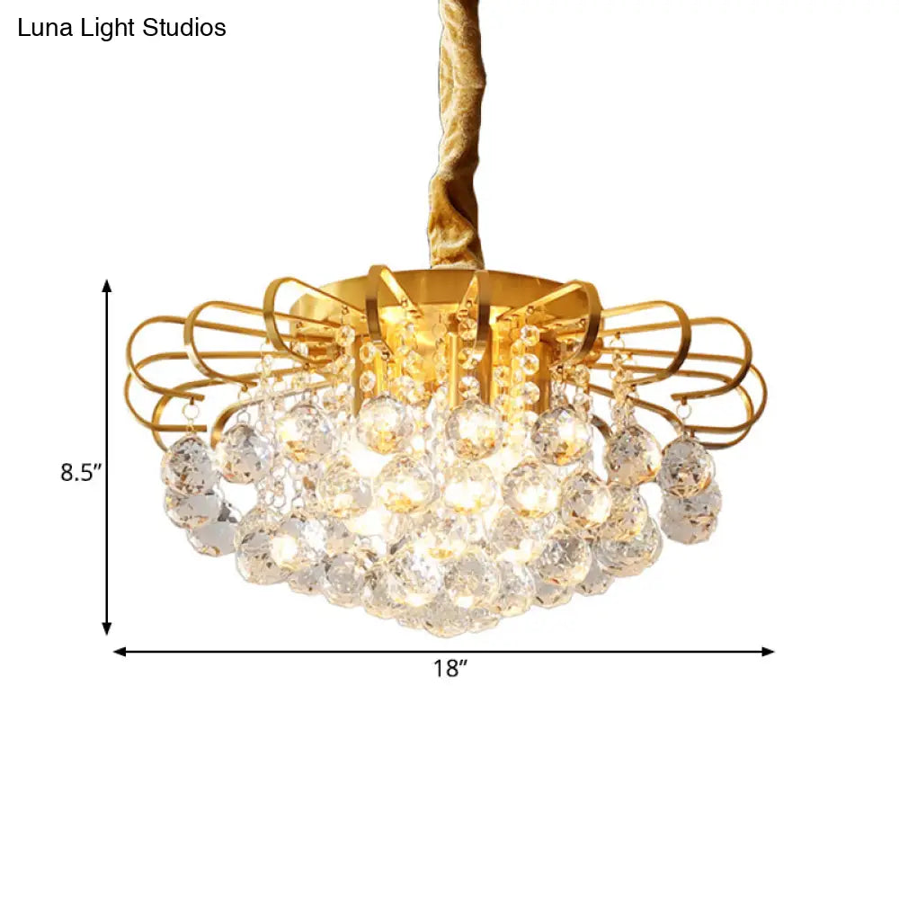 Lámpara de araña colgante tradicional con bola de cristal y diseño floral en color dorado - 3/5 bombillas, 35,5/45,7 cm de ancho