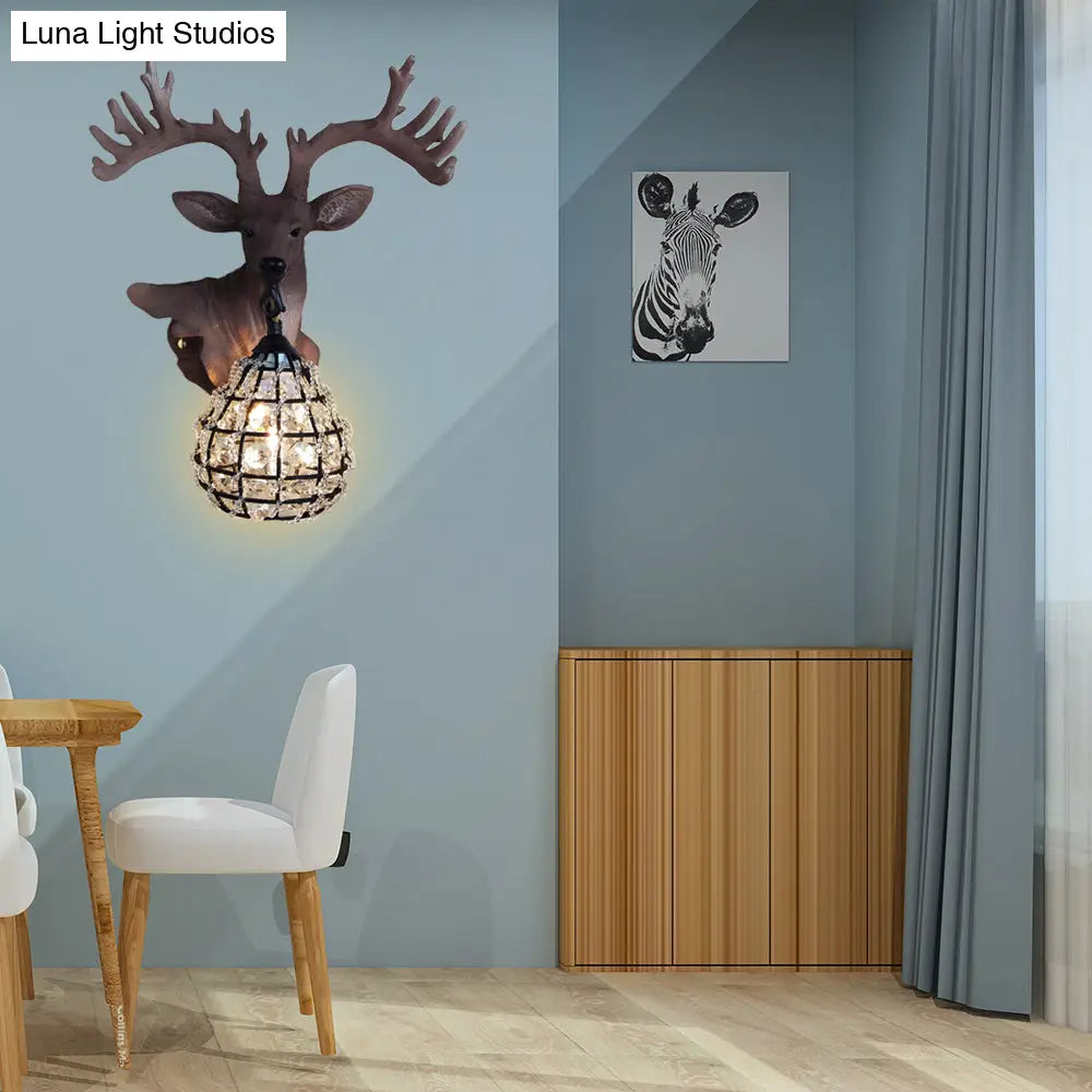 Traditional Resin Elk Wall Sconce - Bedroom Lighting Fixture (1 Light) in Black/Gold, Left/Right