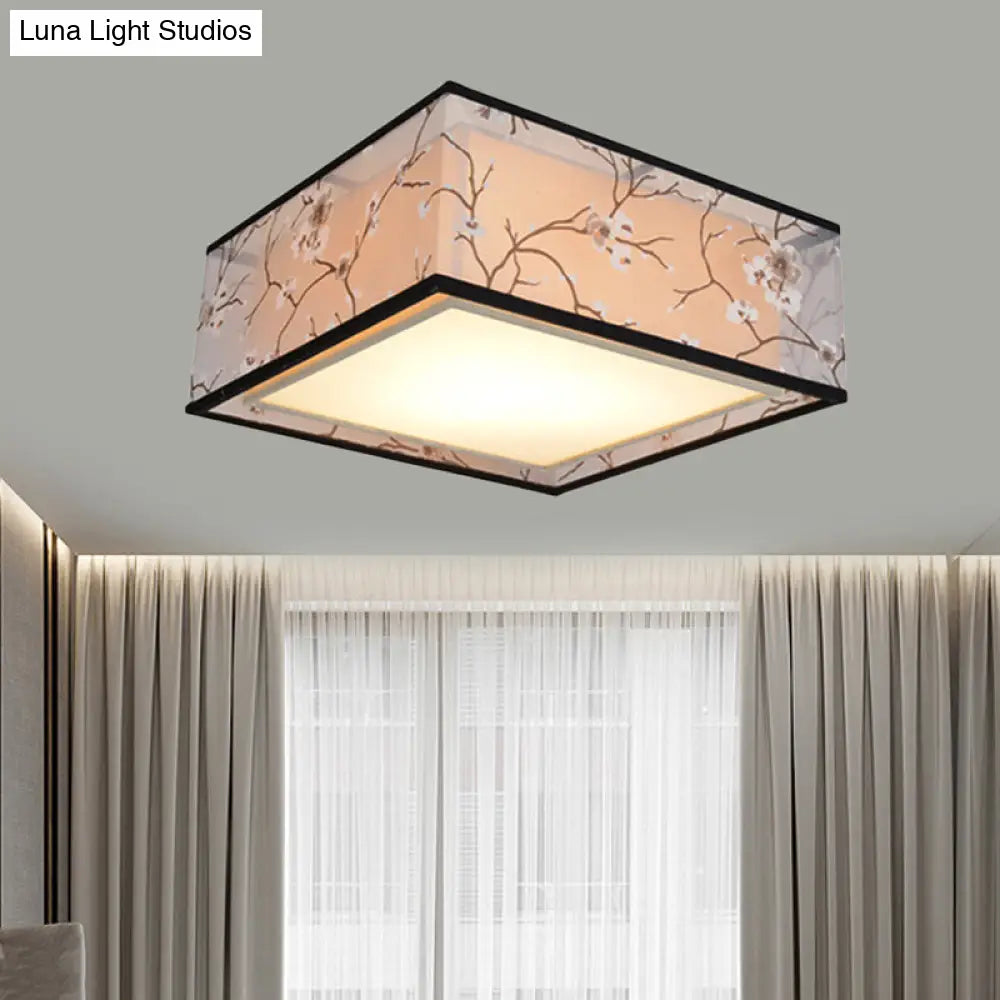 Traditional Style Fabric Square Flush Light - 4/5 Lights Ceiling Flush Mount in White - Various Sizes