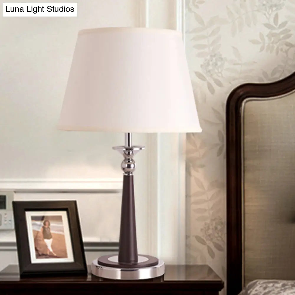 Traditional Style White Conical Shade Table Lamp - Fabric, 1-Light, Living Room Nightstand Lighting