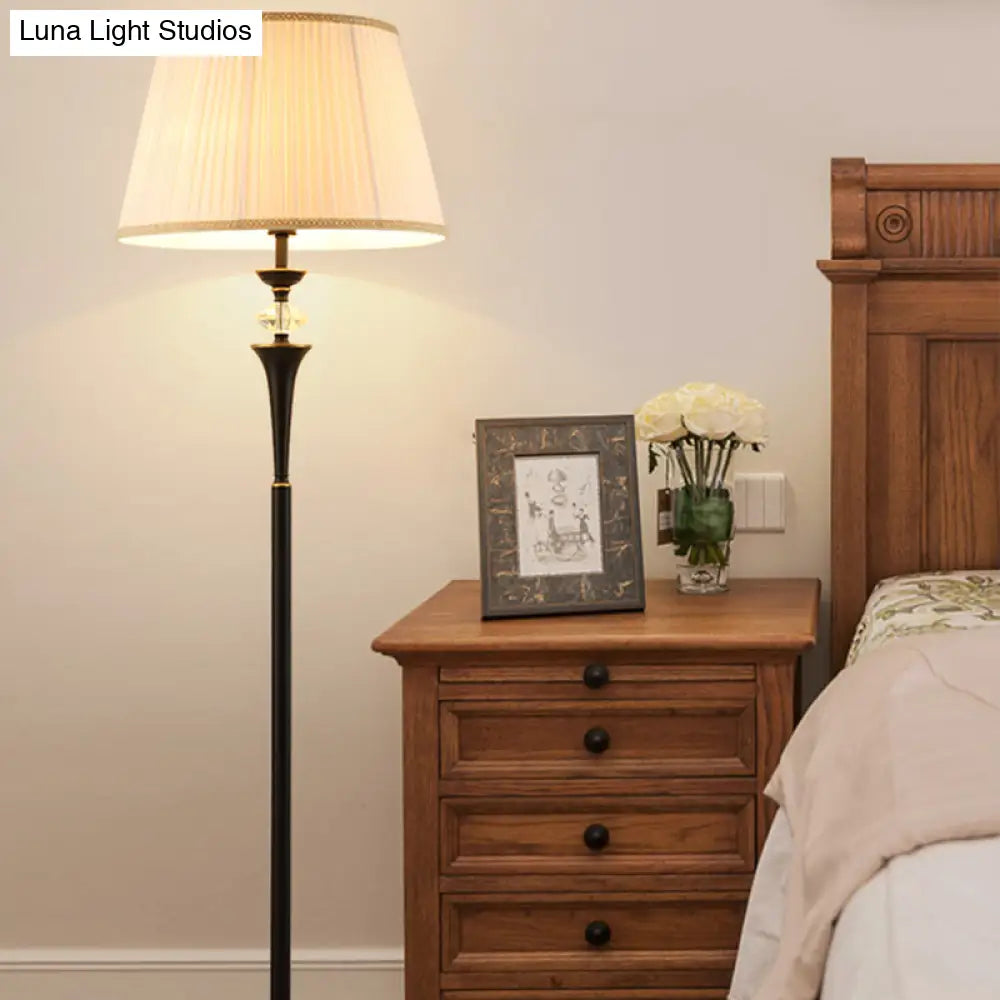 Traditional White Bucket Pleated Fabric Floor Lamp, Stand Up Lighting for Living Room