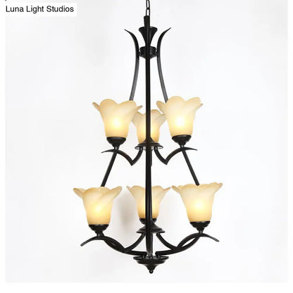 Lámpara de araña tradicional de cristal blanco - Diseño floral de 1/2 niveles, opciones de 3/6/8 luces para sala de estar o dormitorio