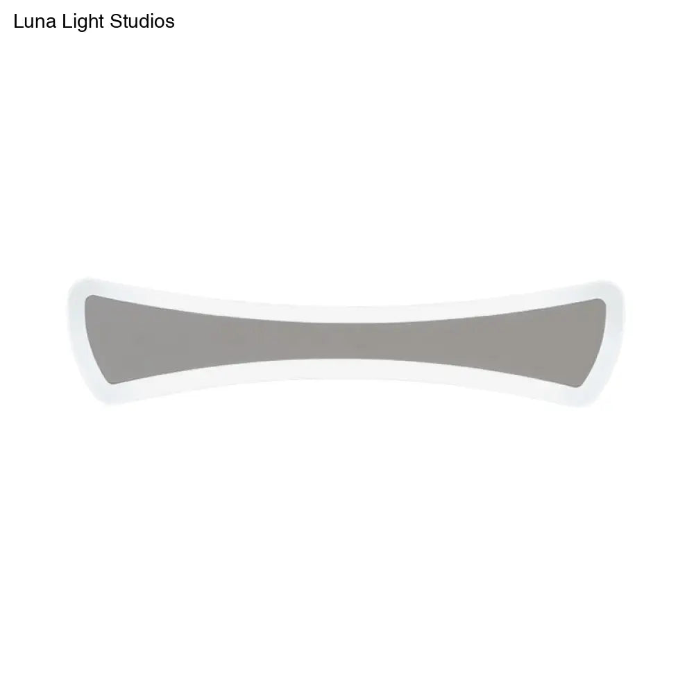 Ultra-Thin LED Silver Vanity Lamp: Modern Acrylic Wall Sconce Lighting for Bathrooms