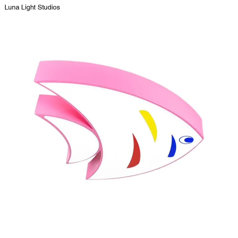Underwater Adventure LED Flush Mount Lamp - Colorful Acrylic Tropical Fish Design for Children's Room Ceiling