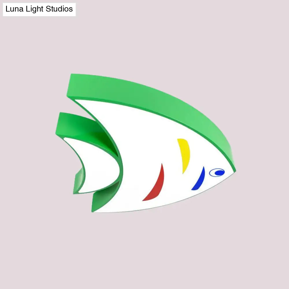 Underwater Adventure LED Flush Mount Lamp - Colorful Acrylic Tropical Fish Design for Children's Room Ceiling