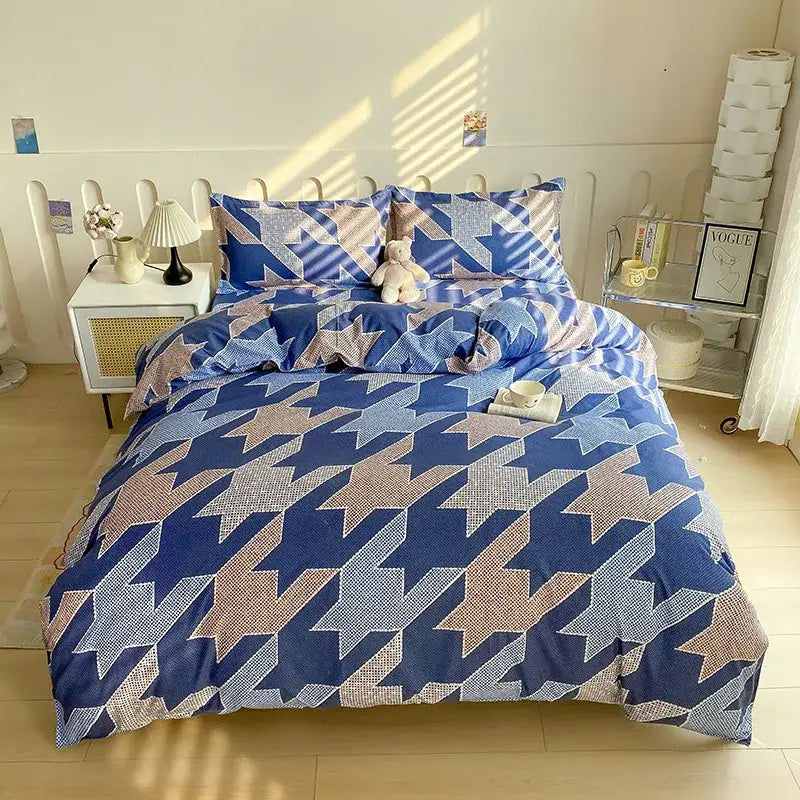 Blue and beige houndstooth bedding set with textured woven fabric finish in vibrant floral leaf duvet cover decorbites leopard print style