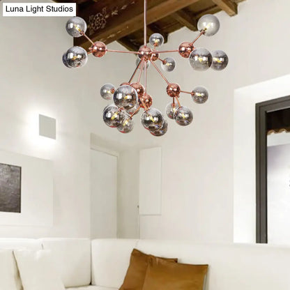 Lámpara de araña vintage de cobre con pantallas esféricas de cristal transparente/ámbar - 3/9/12 luces, diseño de ramas - 33/70/86 cm de ancho
