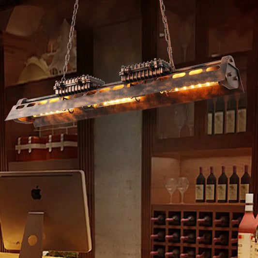 وحدة إضاءة خطية من ديكوربايتس™ بتصميم جزيرة عتيق من المعدن الصدئ مع 3 مصابيح معلقة لسقف البار