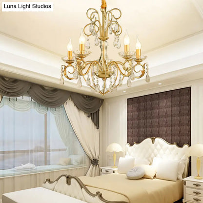 Lámpara colgante estilo vintage de 5/8 luces tipo vela – Lámpara colgante de araña de metal y cristal (dorada, altura ajustable)