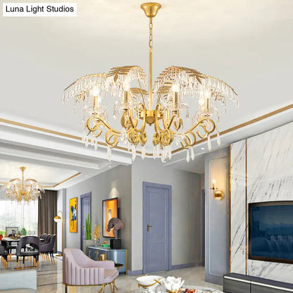 Lámpara de araña de estilo vintage con forma de rama, luces de metal y cristal, diseño de hojas en dorado.