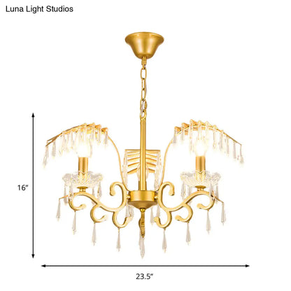 Lámpara de araña de estilo vintage con forma de rama, luces de metal y cristal, diseño de hojas en dorado.