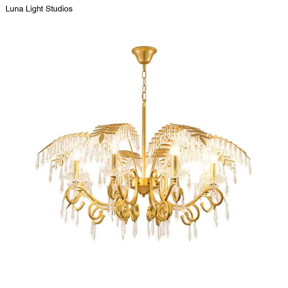 Lámpara de araña de estilo vintage con forma de rama, luces de metal y cristal, diseño de hojas en dorado.