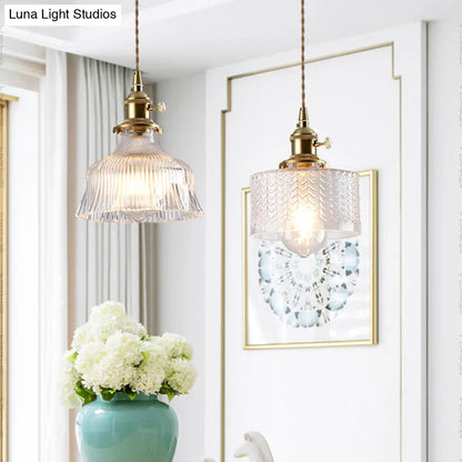 Vintage Style Single-Bulb Hanging Lamp: Textured Glass Pendant in Gold - Elegant Lighting Fixture