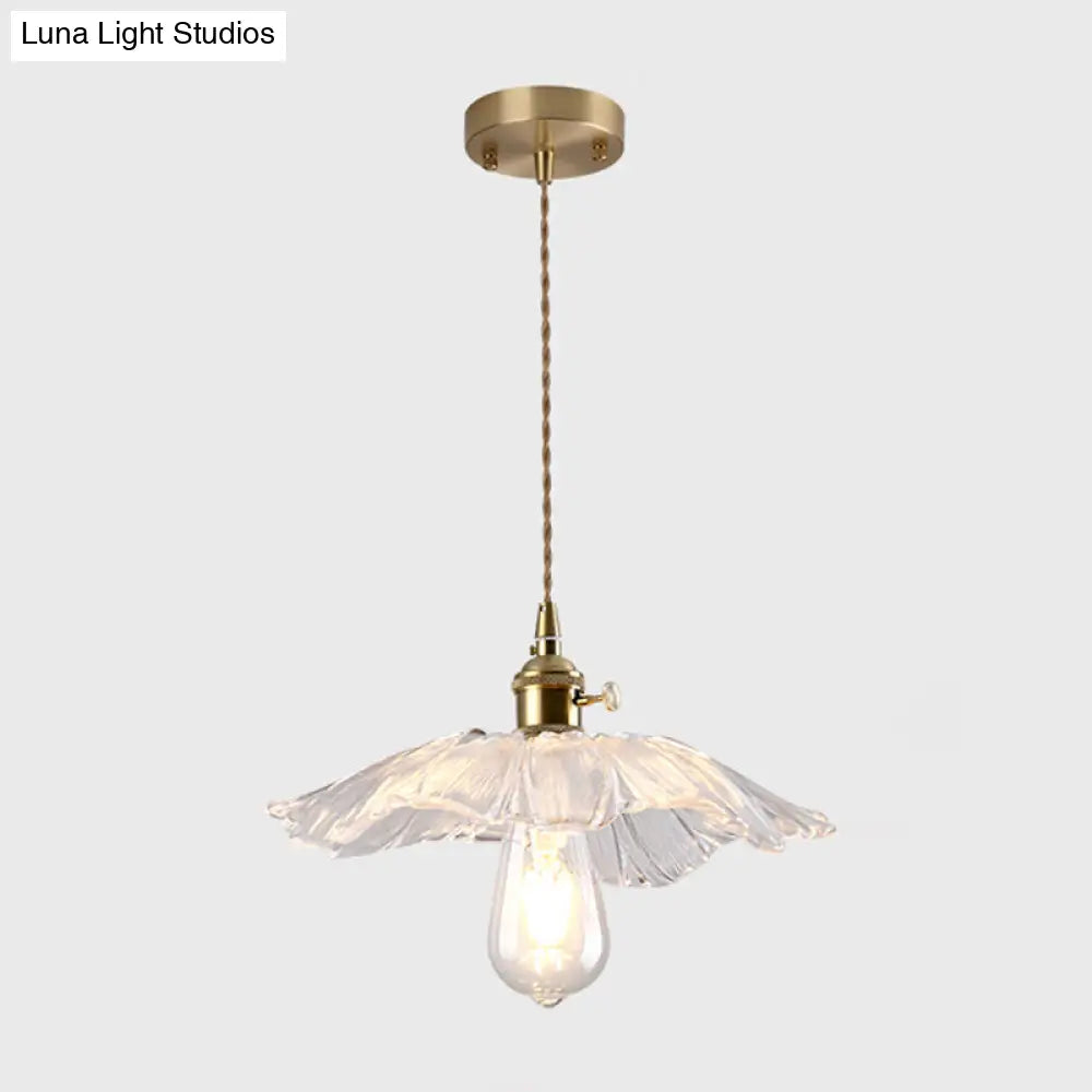 Vintage Style Single-Bulb Hanging Lamp: Textured Glass Pendant in Gold - Elegant Lighting Fixture