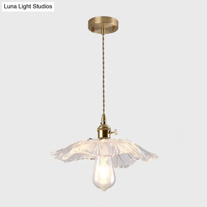 Vintage Style Single-Bulb Hanging Lamp: Textured Glass Pendant in Gold - Elegant Lighting Fixture