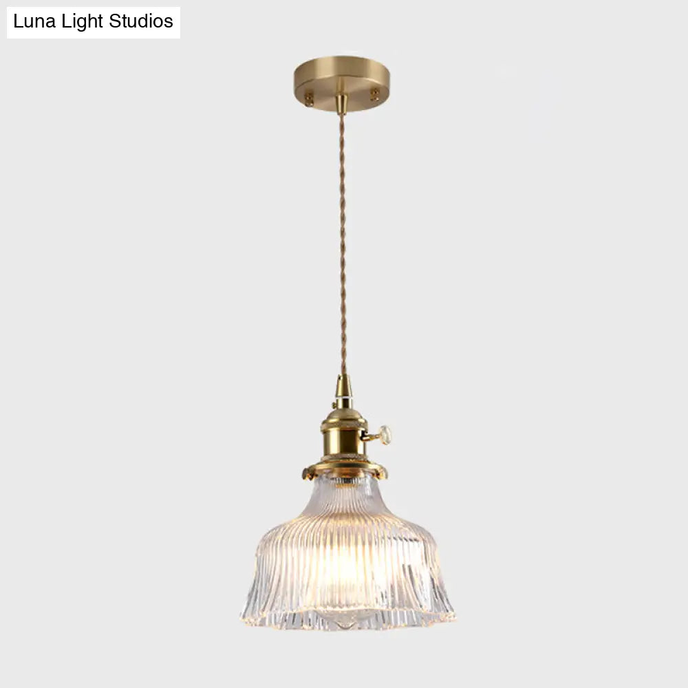 Vintage Style Single-Bulb Hanging Lamp: Textured Glass Pendant in Gold - Elegant Lighting Fixture