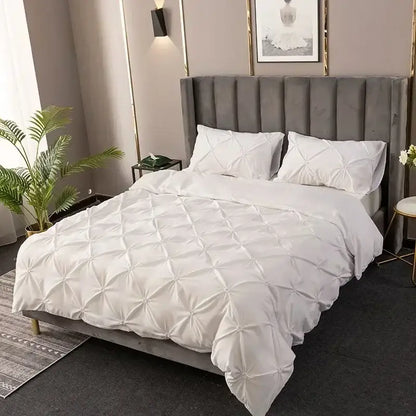 White 3d pinch pleat duvet cover set with diamond pattern featuring soft fabric and matching pillows for bedroom use