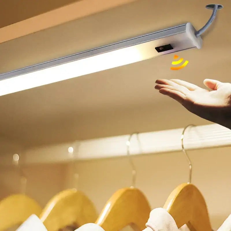 Silver-framed white led motion sensor cabinet light with pir motion sensor for kitchen under counter use