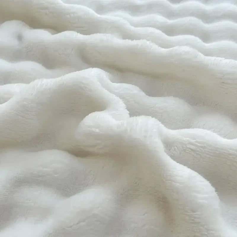 White ribbed bubble velvet blanket with plush knitted throw in soft wavy faux fur fabric by decorbites bubble velvet