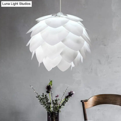 White Squama Pendant Light - Nordic Style, 1-Light Suspension for Dining Room