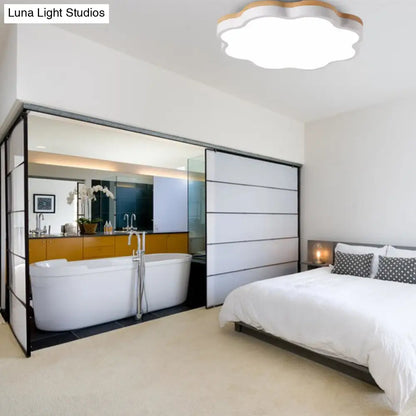 DecorBites™ DecorBites™ Wooden Ceiling Light with Floral Shade - Flush Mount for Kids Bedroom