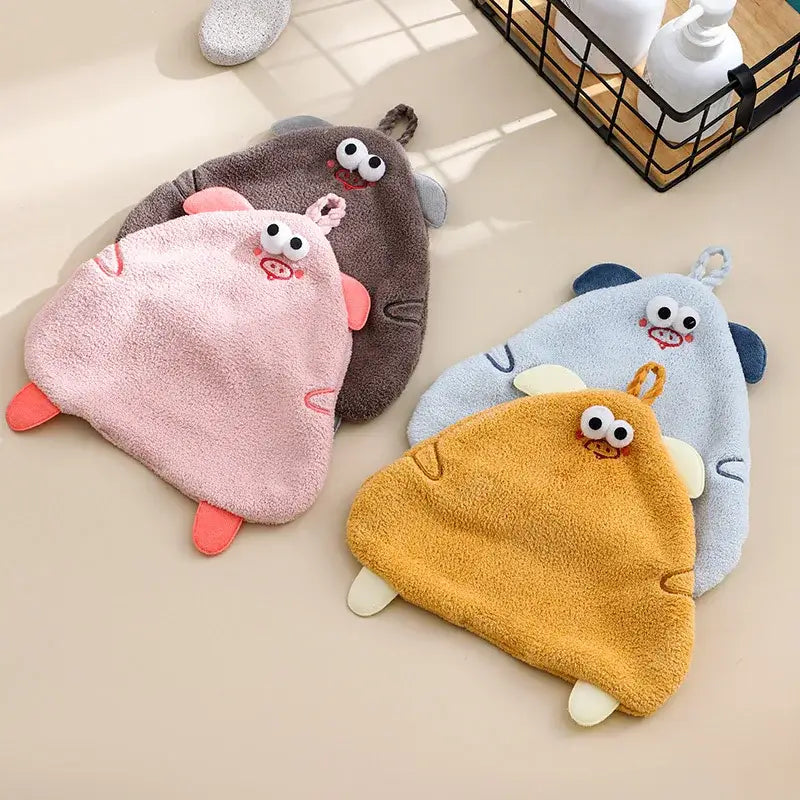 Yellow cartoon pig plush hand towel made of soft fabric for bathroom or kitchen decorbites cartoon pig design