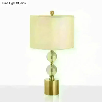 Zaniah - 1-Head 1 Head Night Lamp Classic Bedroom Crystal Nightstand Light with Round Fabric Shade in Brass