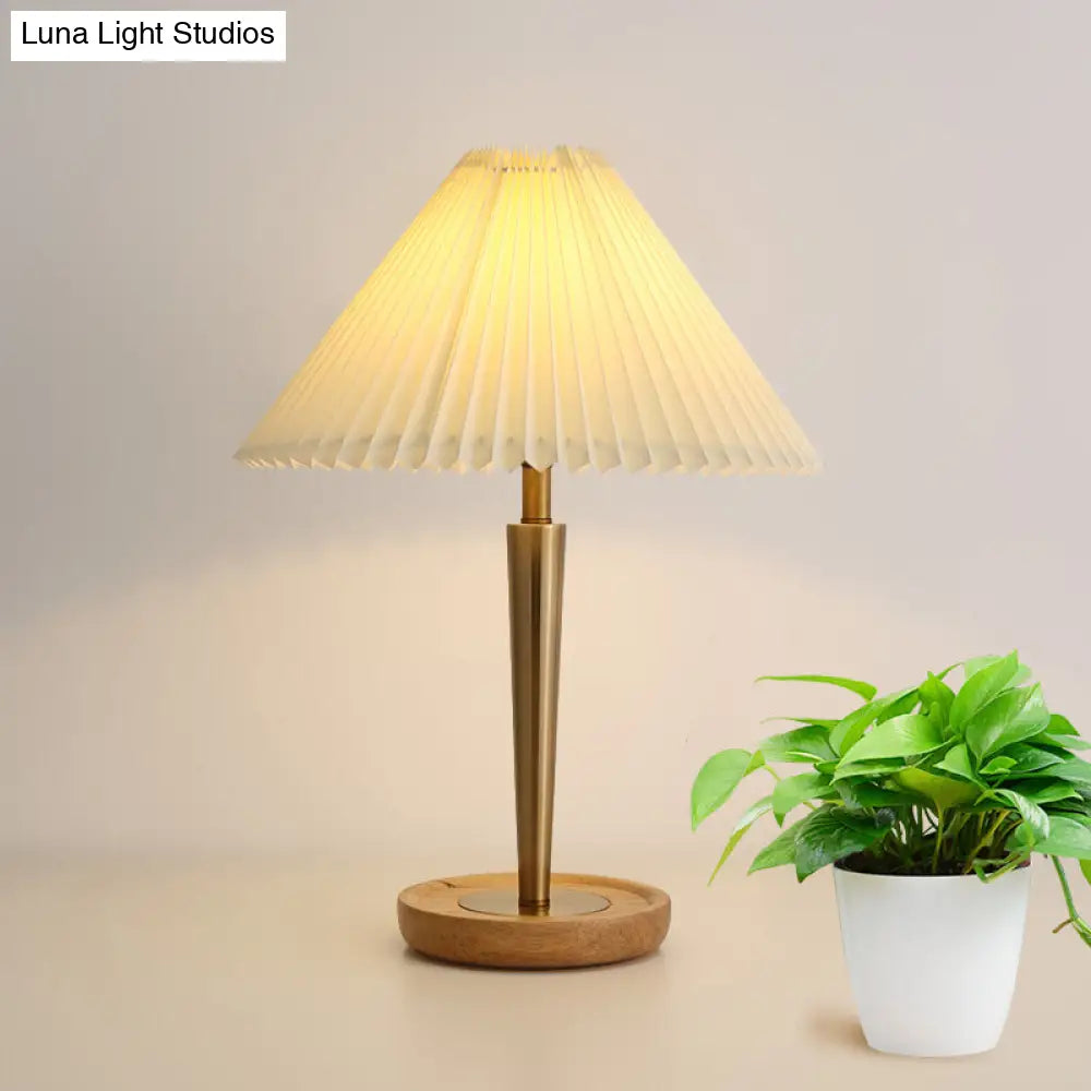 Zoé - Gold 1-Head Night Table Lamp Countryside Conic Pleated Fabric Task Lighting with Wood Round Pedestal in Gold